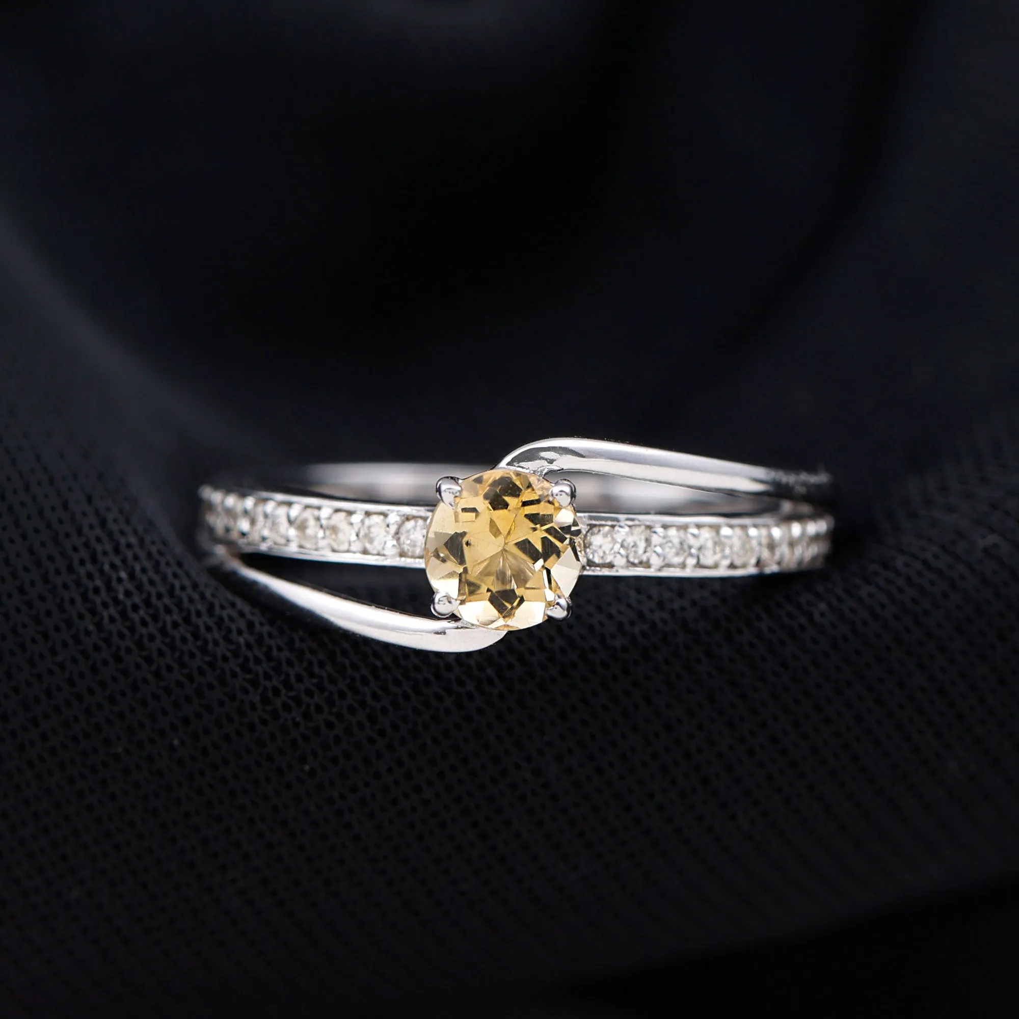 3/4 CT Citrine Solitaire Engagement Ring with Diamond