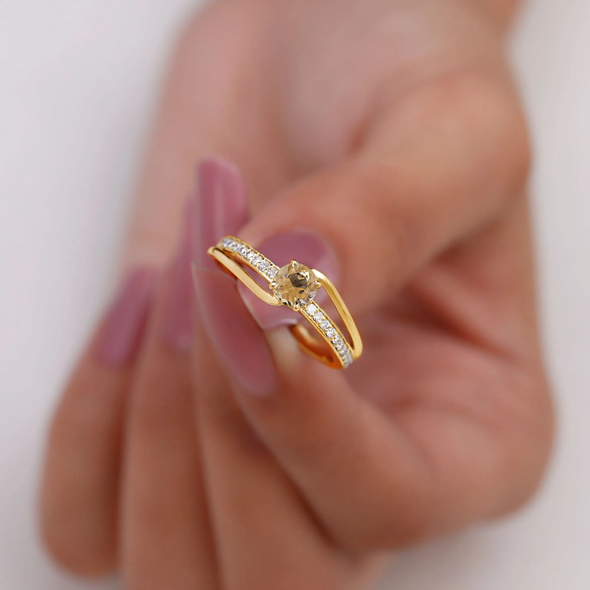 3/4 CT Citrine Solitaire Engagement Ring with Diamond