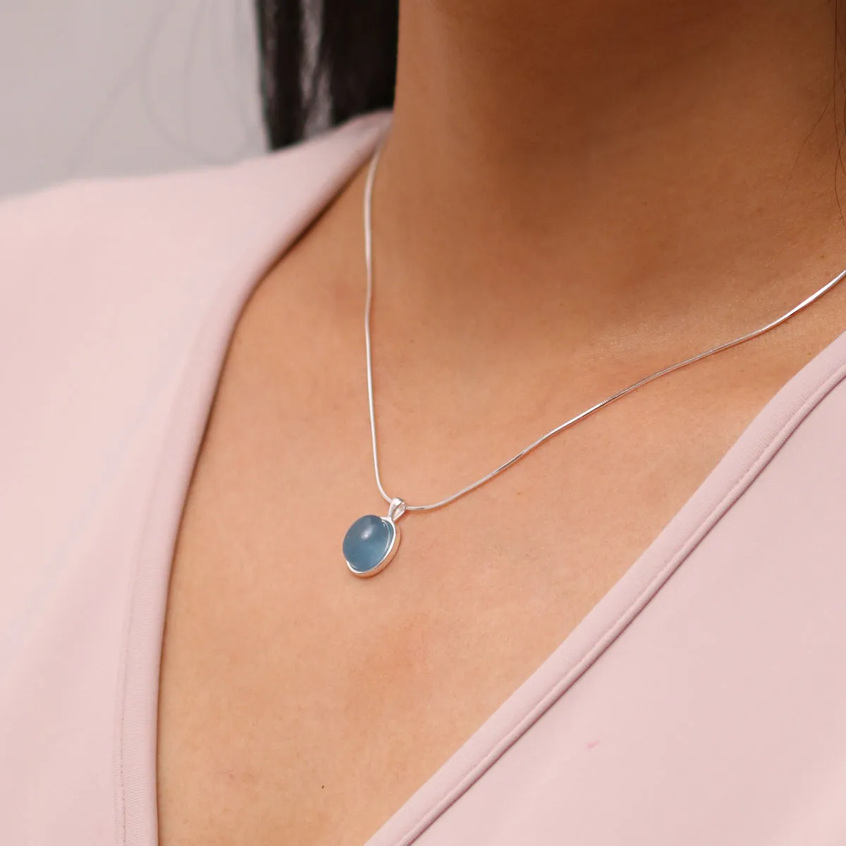Blue gemstone pendant necklace