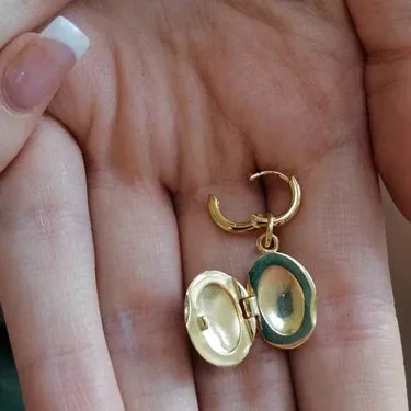Celestial Locket Single Huggie Earrring - Gold Plated