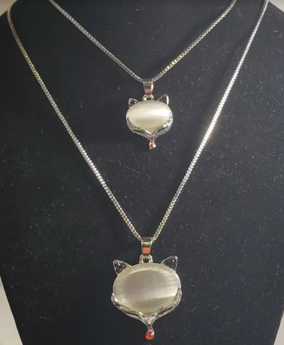 N1578 Silver Moonstone Fox Necklace with FREE Earrings