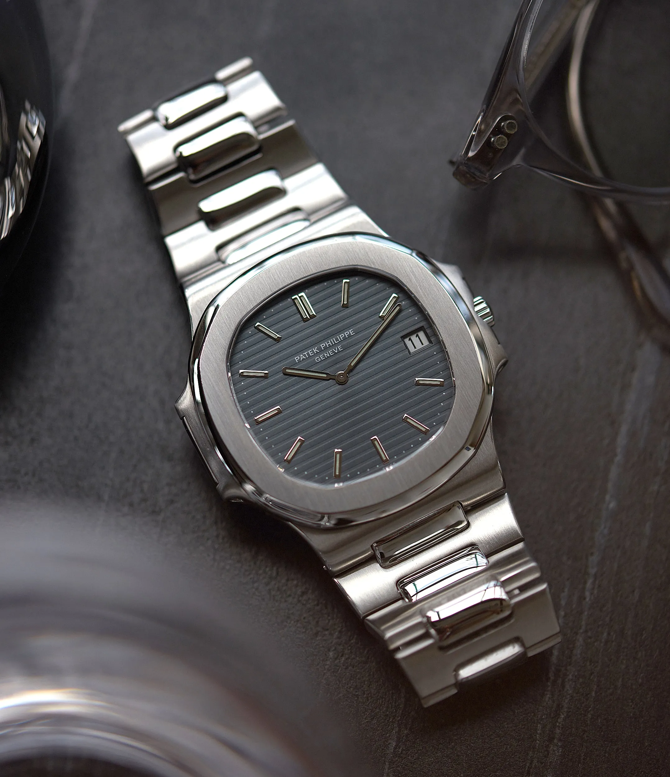 Nautilus 3700/001A | Steel