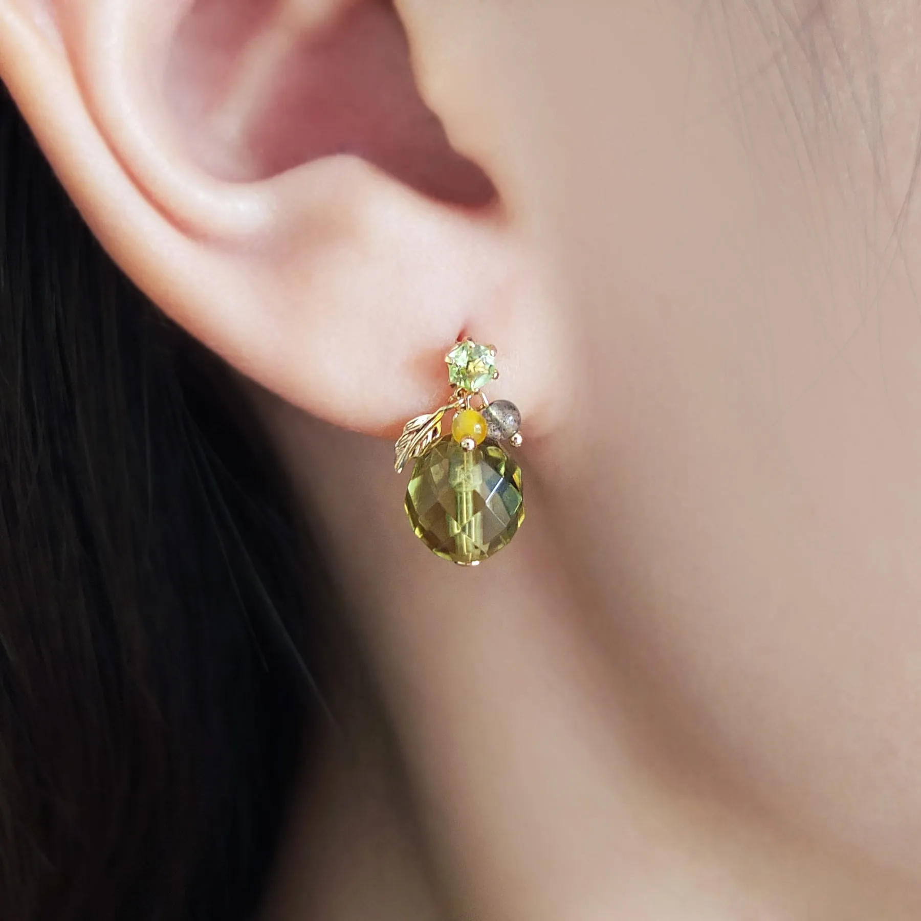 [Palette] 10K Yellow Gold Green Amber Charms