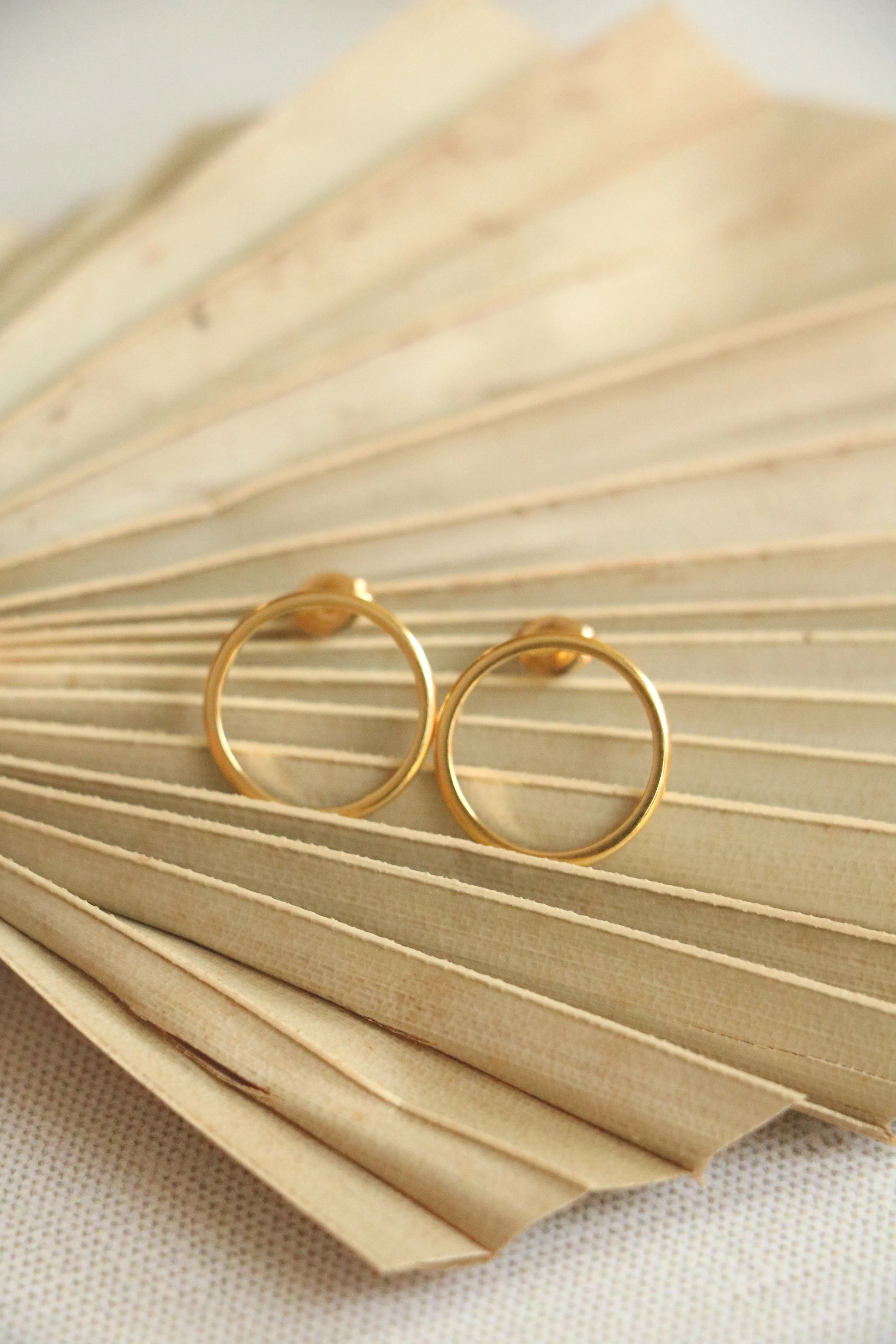revolve studs